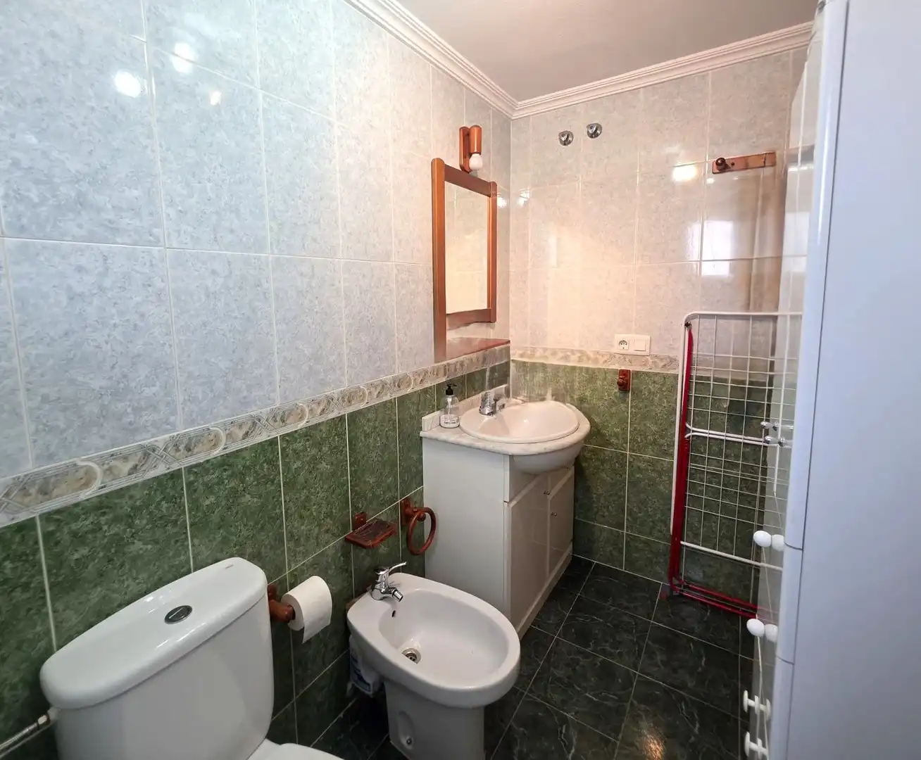 Badezimmer von Wohnungen zum Verkauf in Santa Pola mit Klimaanlage, Terrasse und Möbliert