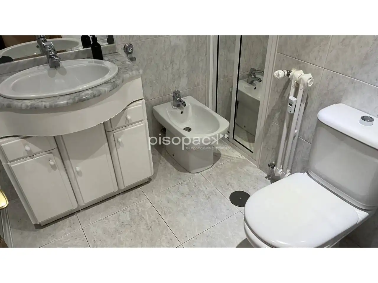 Baño de Piso en venta en  Pamplona / Iruña con Calefacción y Alarma