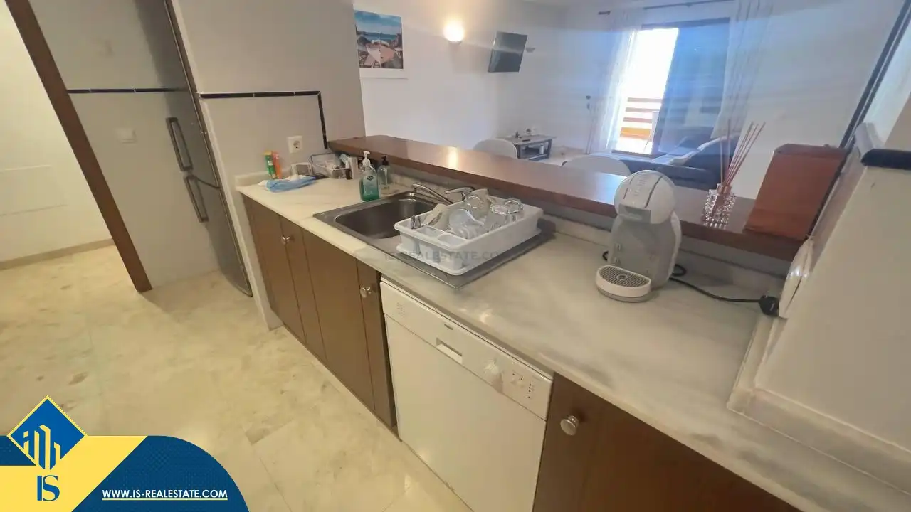 Cuina de Pis de lloguer en Torrevieja amb Terrassa, Moblat i Forn