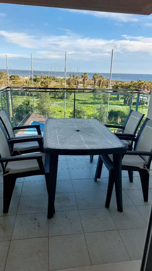 Terrasse von Wohnungen zur Miete in La Manga del Mar Menor mit Klimaanlage, Terrasse und Möbliert