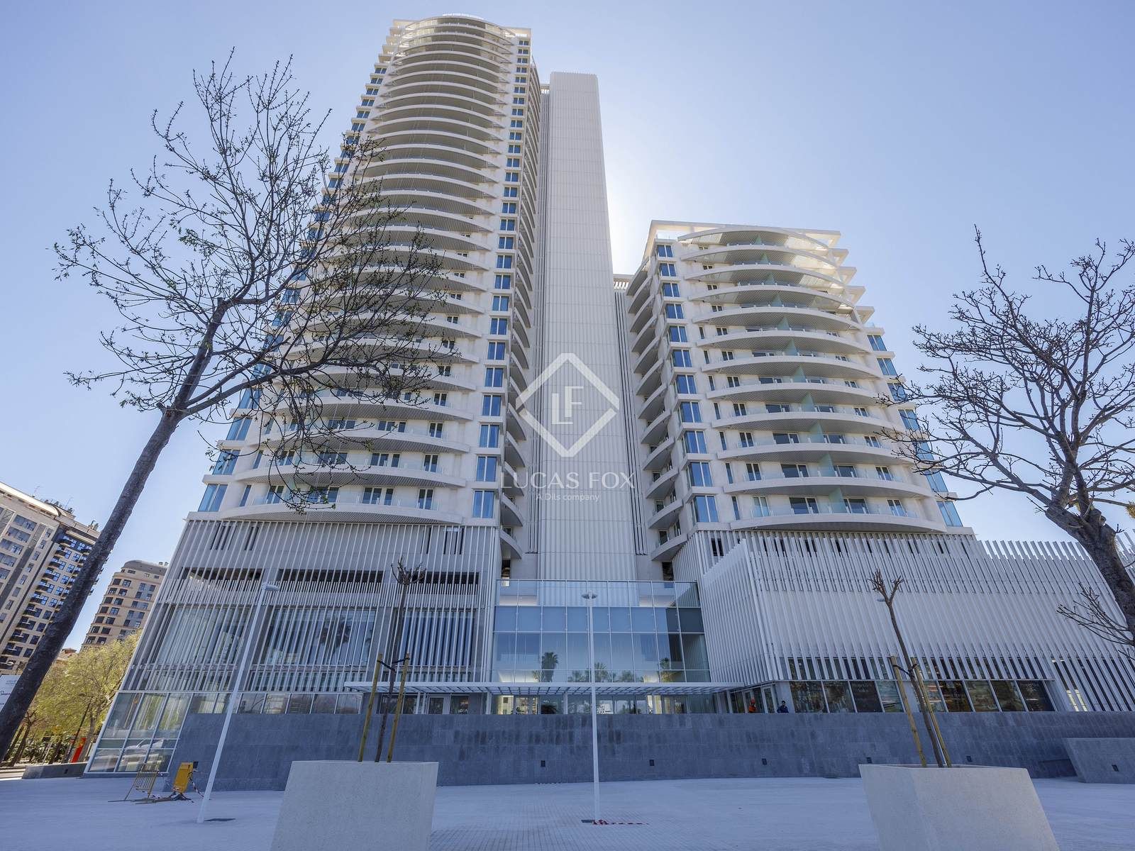 Exterior view of Flat to rent in  Valencia Capital  with Air Conditioner, Heating and Private garden