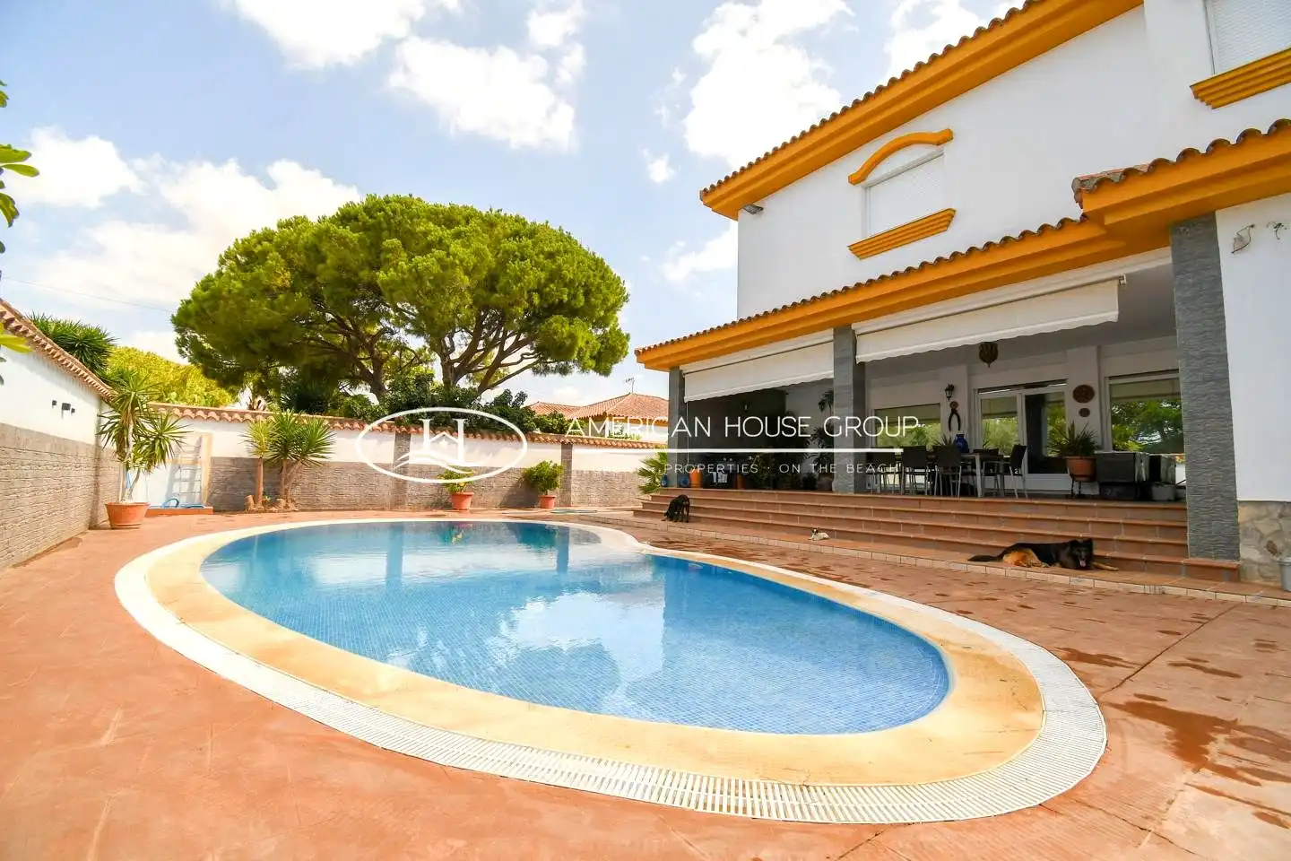 Exterior view of Houses for sale in Chiclana de la Frontera  with Air Conditioner, Heating and Private garden