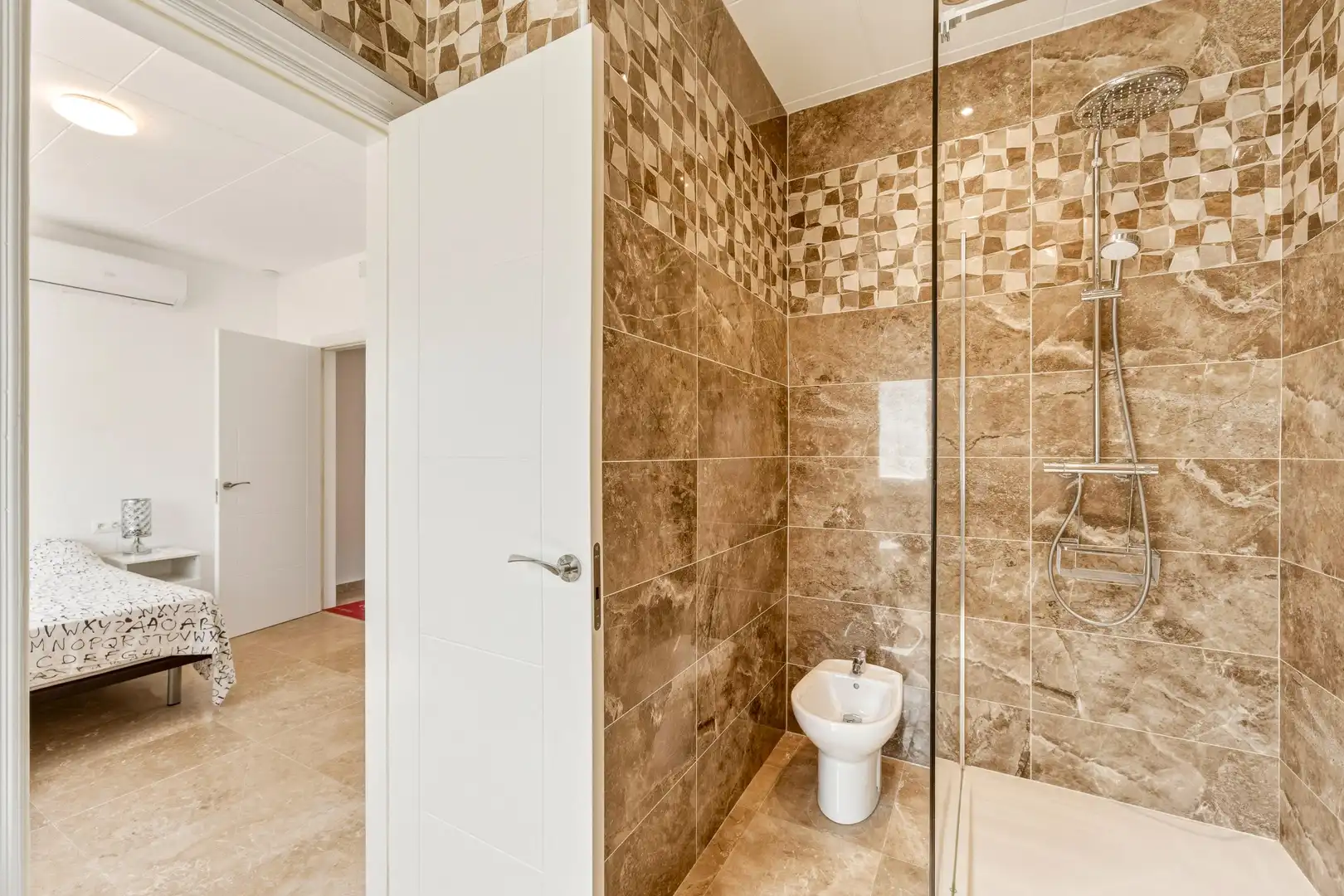 Badezimmer von Country house zur Miete in Tossa de Mar mit Privatgarten, Alarm und Gemeinschaftspool