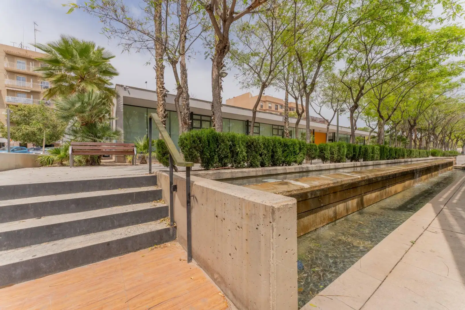 Vista exterior de Piso en venta en Elche / Elx con Aire acondicionado y Balcón