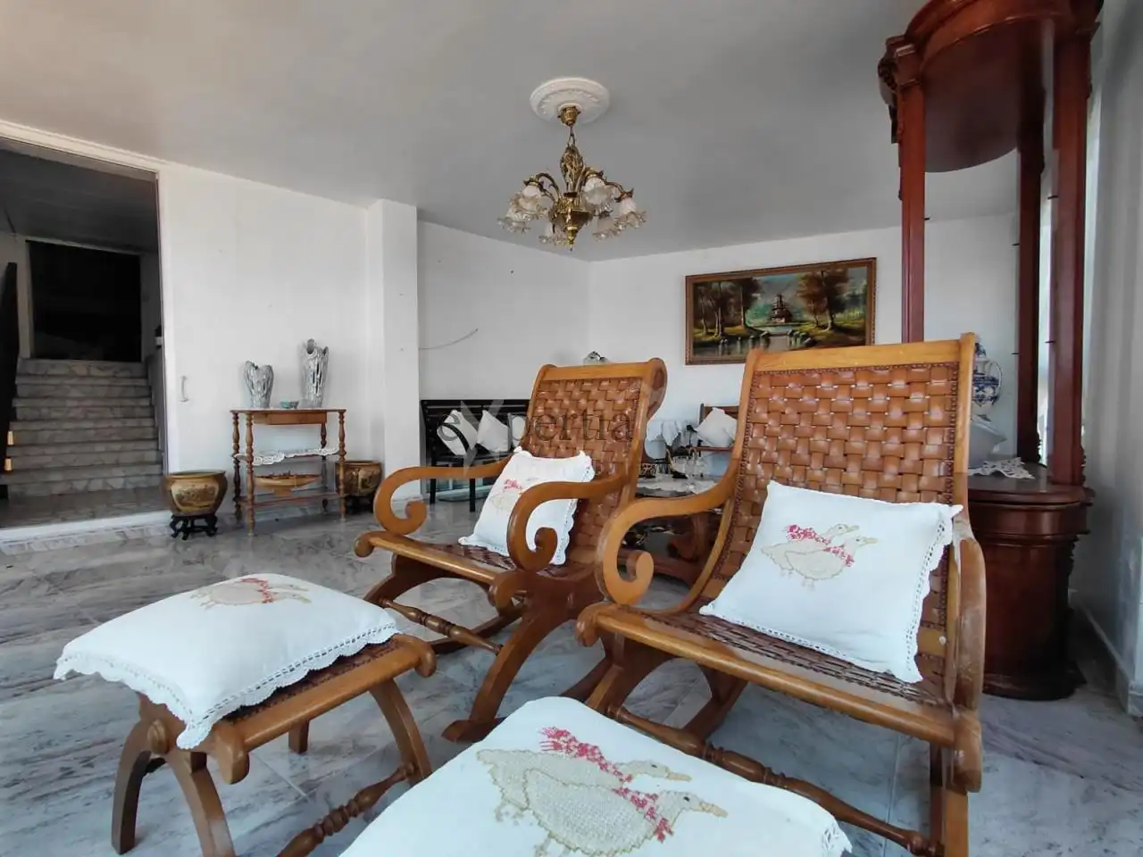 Sala d'estar de Casa o xalet en venda en Ribeira amb Calefacció i Moblat
