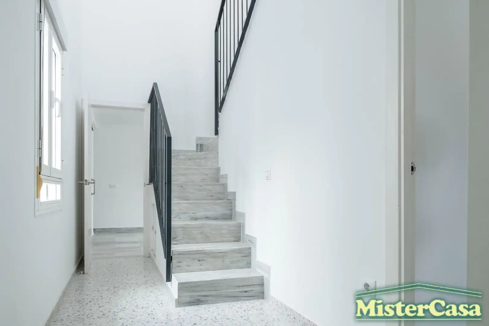 Attic for sale in Jerez de la Frontera  with Private garden and Terrace