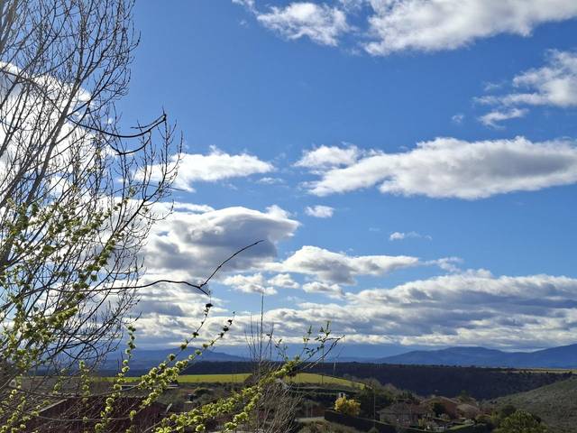 Casa-chalet en Venta en De Valdeenebros en Matarrubia