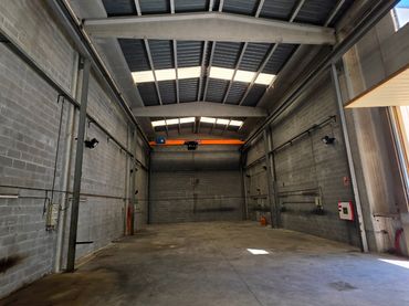 Nau industrial de lloguer a Carrer de Can Bosquerons