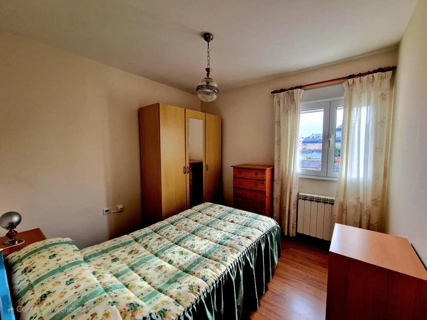 Dormitori de Casa adosada en venda en Ribadeo amb Calefacció, Jardí privat i Terrassa