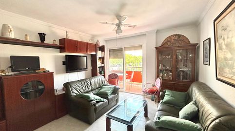 Foto 2 de Piso en venta en Avenida de la Constitución, Arroyo de la Miel, Benalmádena