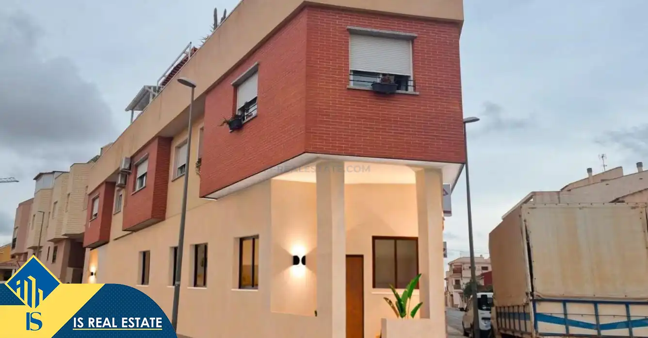 Vista exterior de Estudio en venta en Pilar de la Horadada con Calefacción, Terraza y Amueblado