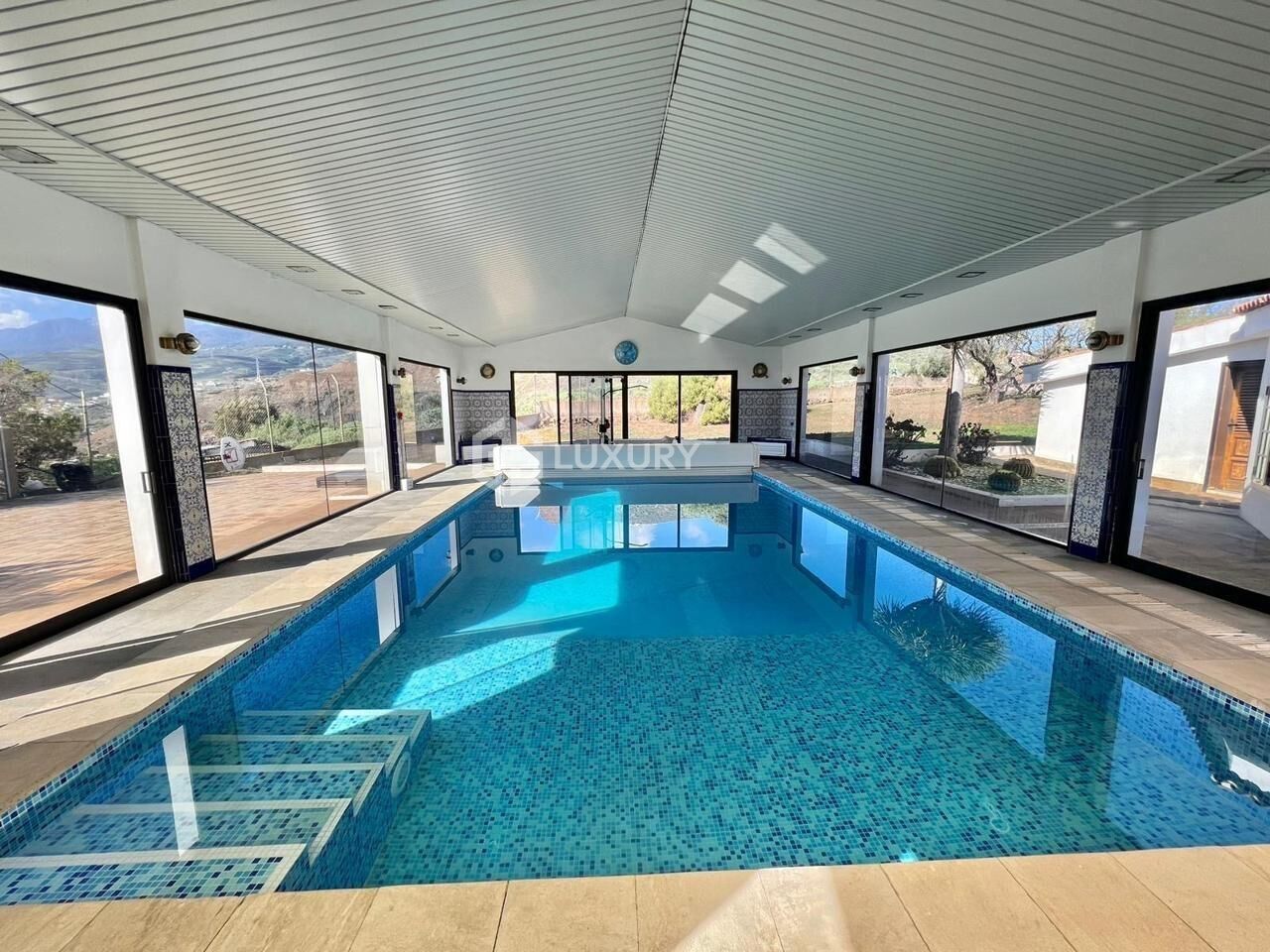 Piscina de Casa o xalet en venda en  Santa Cruz de Tenerife Capital amb Aire condicionat, Jardí privat i Terrassa