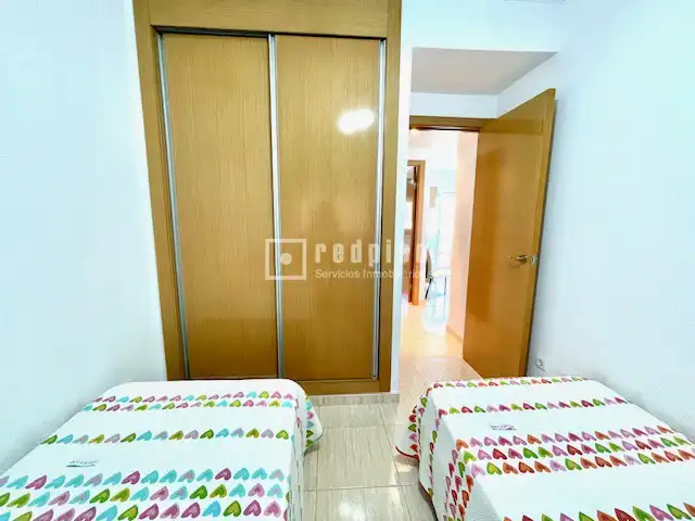Dormitori de Apartament en venda en Oropesa del Mar / Orpesa amb Aire condicionat, Jardí privat i Terrassa