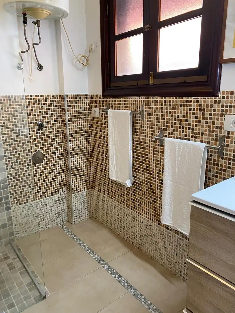 Badezimmer von Wohnungen zum Verkauf in San Miguel de Abona mit Möbliert, Ofen und Waschmaschine