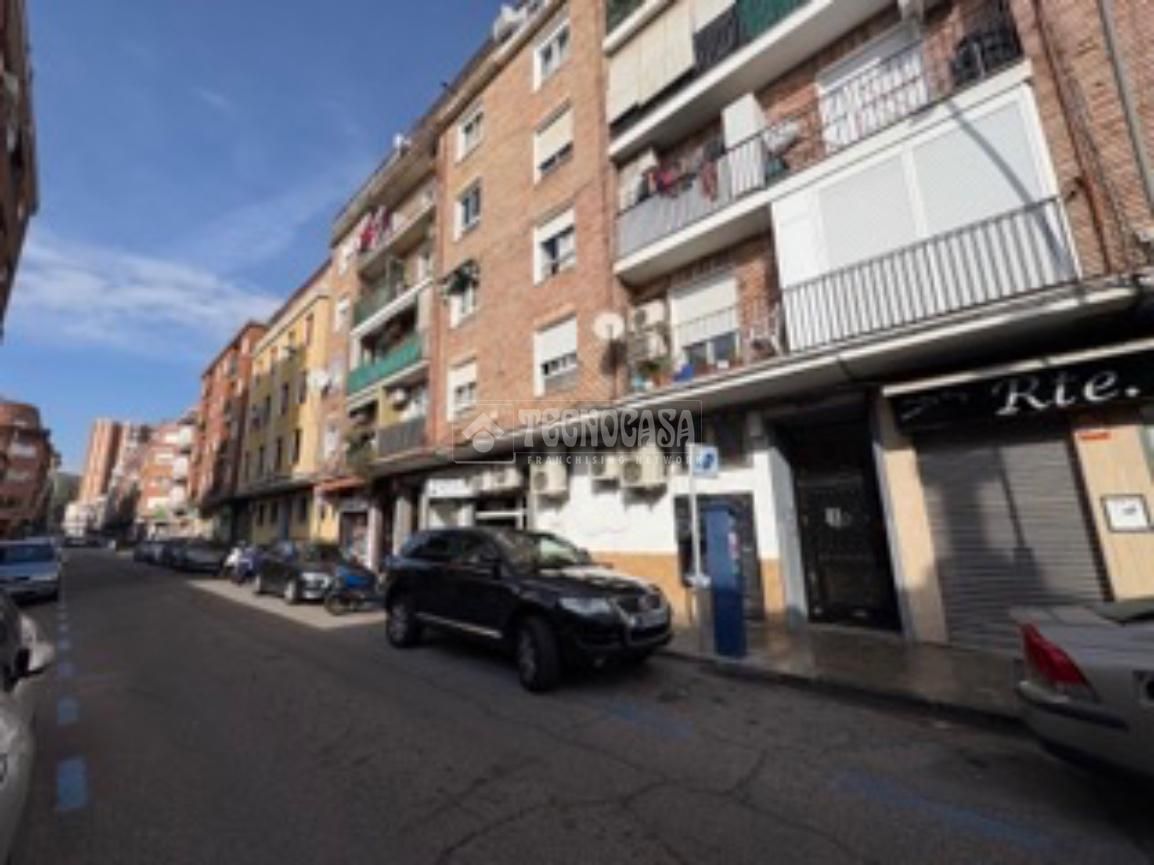 Vista exterior de Pis en venda en Talavera de la Reina