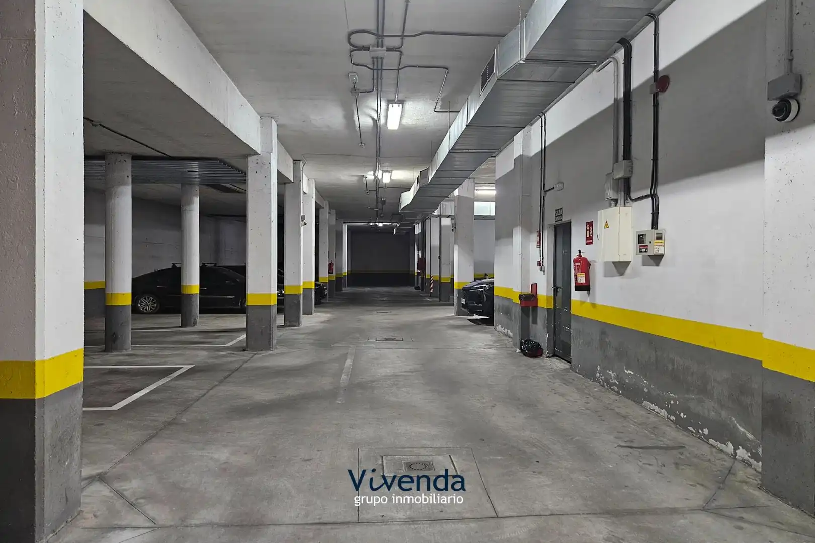 Parking de Piso en venta en Humanes de Madrid con Calefacción, Jardín privado y Terraza