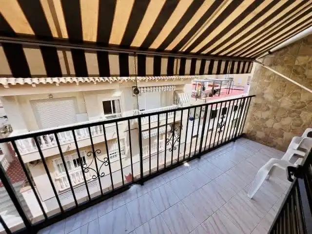 Terrasse von Maisonette zum Verkauf in Torrevieja mit Klimaanlage, Heizung und Terrasse