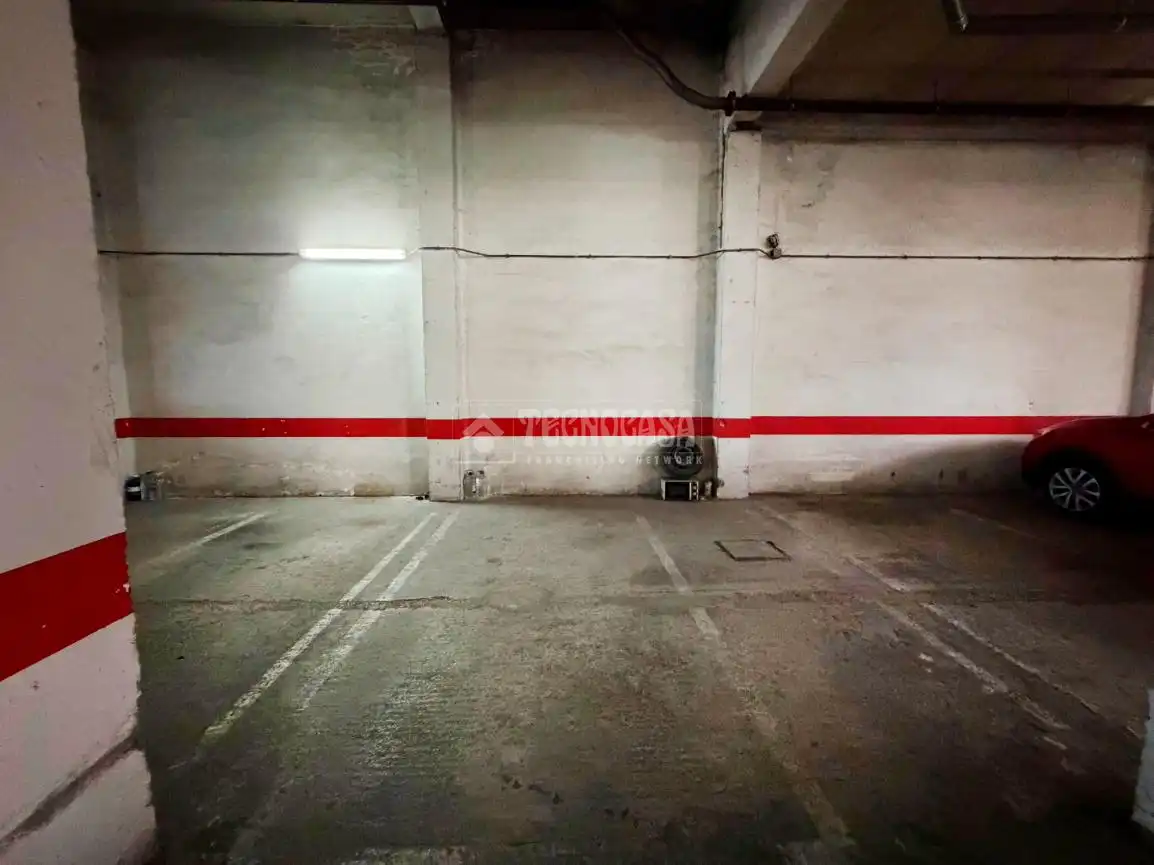 Parking of Flat for sale in Zaragoza  with Heating and Balcony