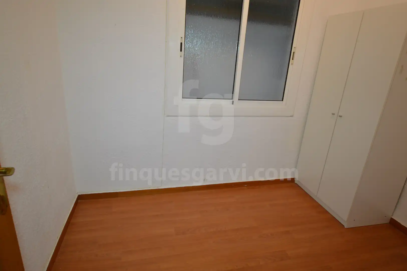 Schlafzimmer von Wohnung zur Miete in L'Hospitalet de Llobregat mit Klimaanlage und Balkon
