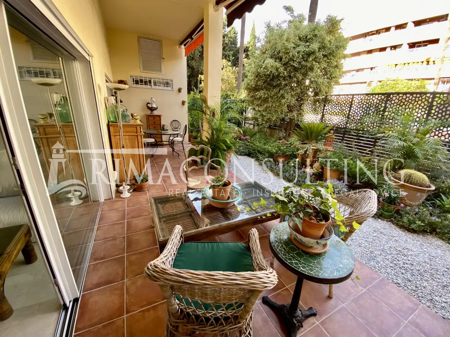 Garten von Erdgeschoss zum Verkauf in Marbella mit Klimaanlage, Privatgarten und Terrasse