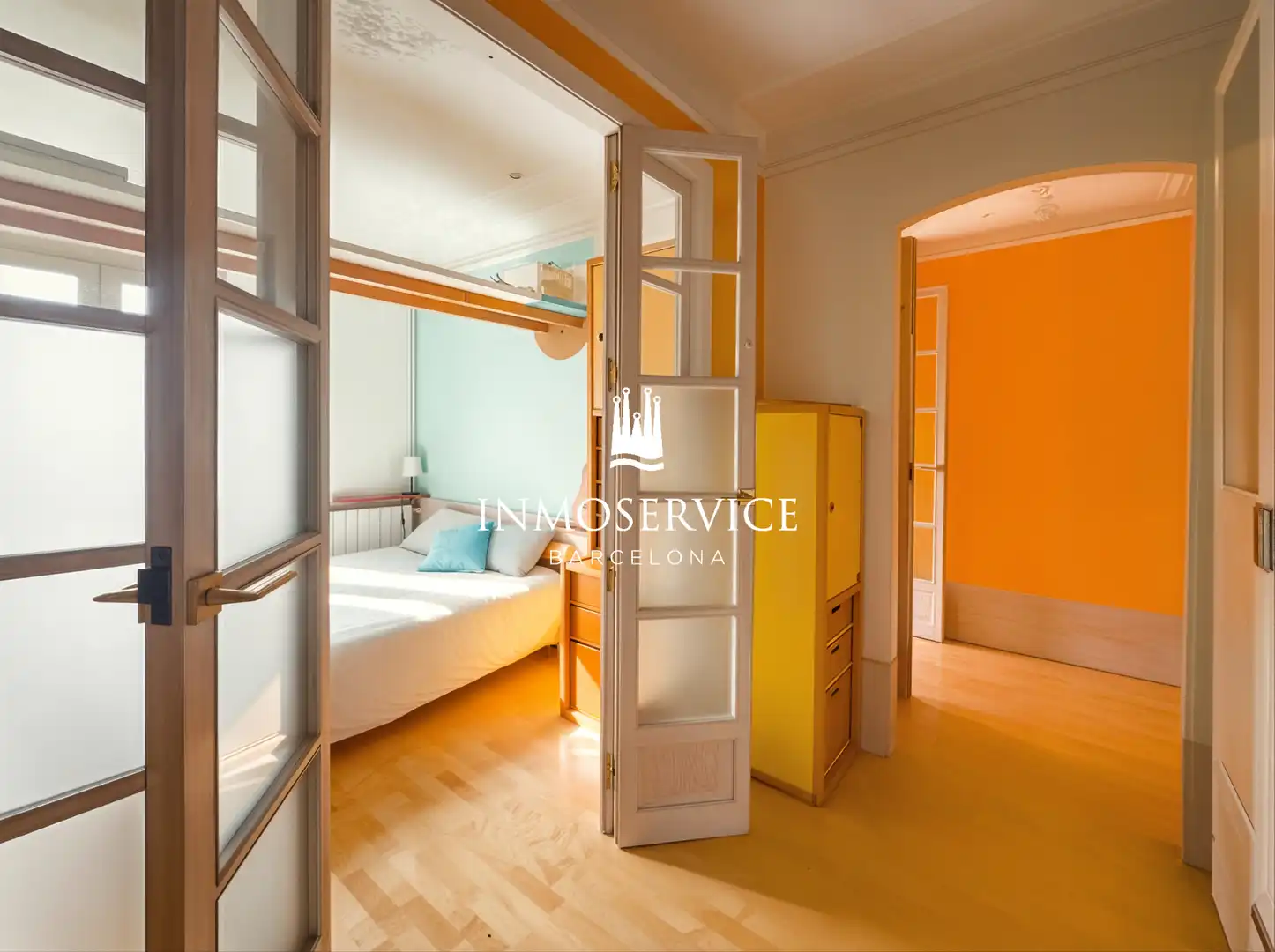 Schlafzimmer von Wohnung zum Verkauf in Barcelona mit Heizung, Parkett und Abstellraum