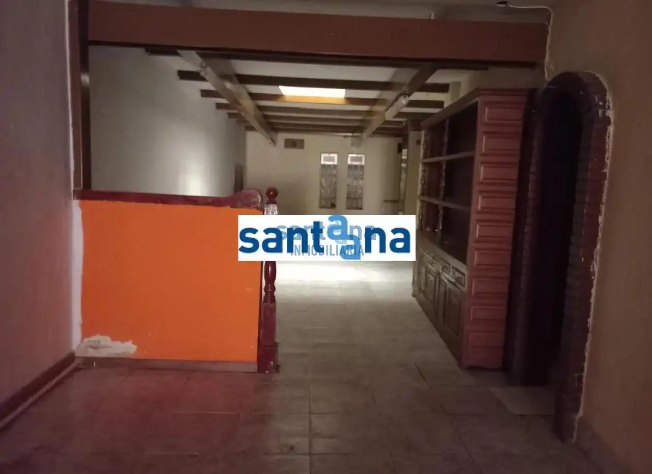 Local comercial en venda a Casco Antiguo, imagen 3