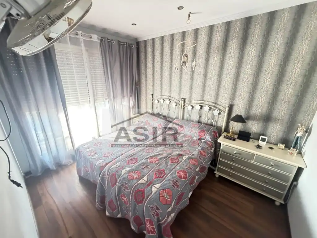 Dormitori de Casa o xalet en venda en Alzira amb Terrassa i Piscina