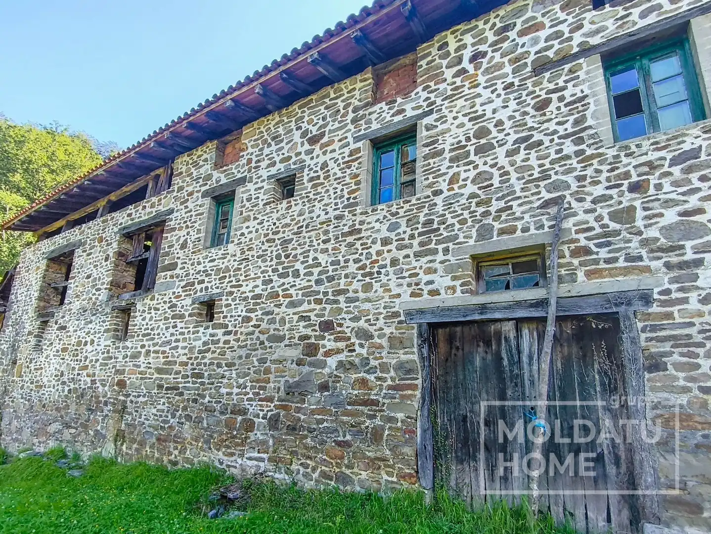 Exterior view of Houses for sale in Zeanuri