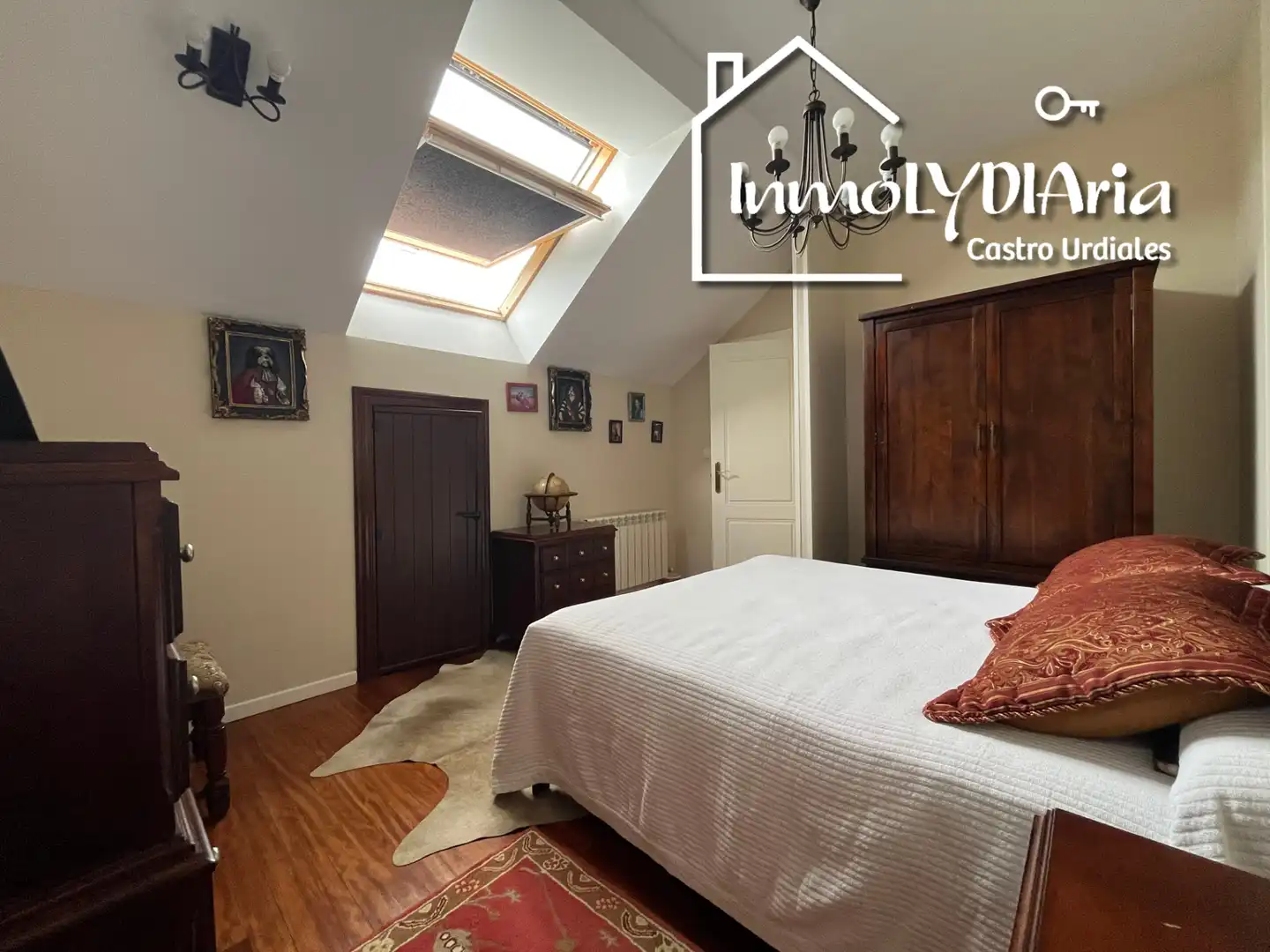 Habitación de Casa o chalet en venta en Castro-Urdiales con Calefacción, Jardín privado y Parquet