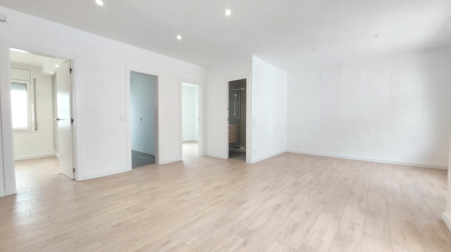 Pis en venda en Cabrils amb Parquet, Terrassa i Balcó