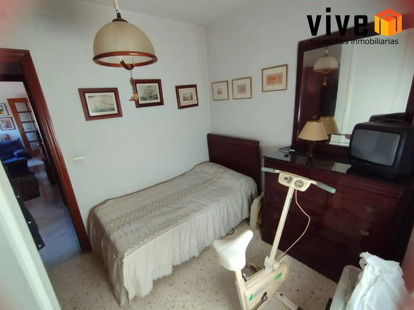 Habitación de Piso en venta en Mairena del Aljarafe con Aire acondicionado y Balcón