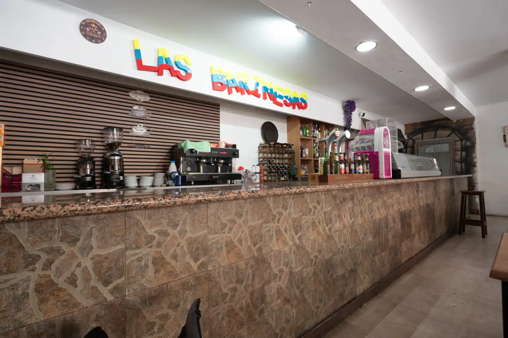 Local commercial en cession à Carrer de Tomás de Villarroya, imagen 6