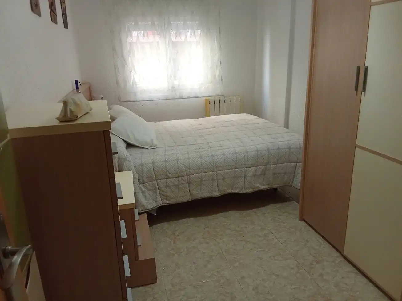 Habitación de Piso en venta en Zaragoza con Calefacción, Terraza y Amueblado