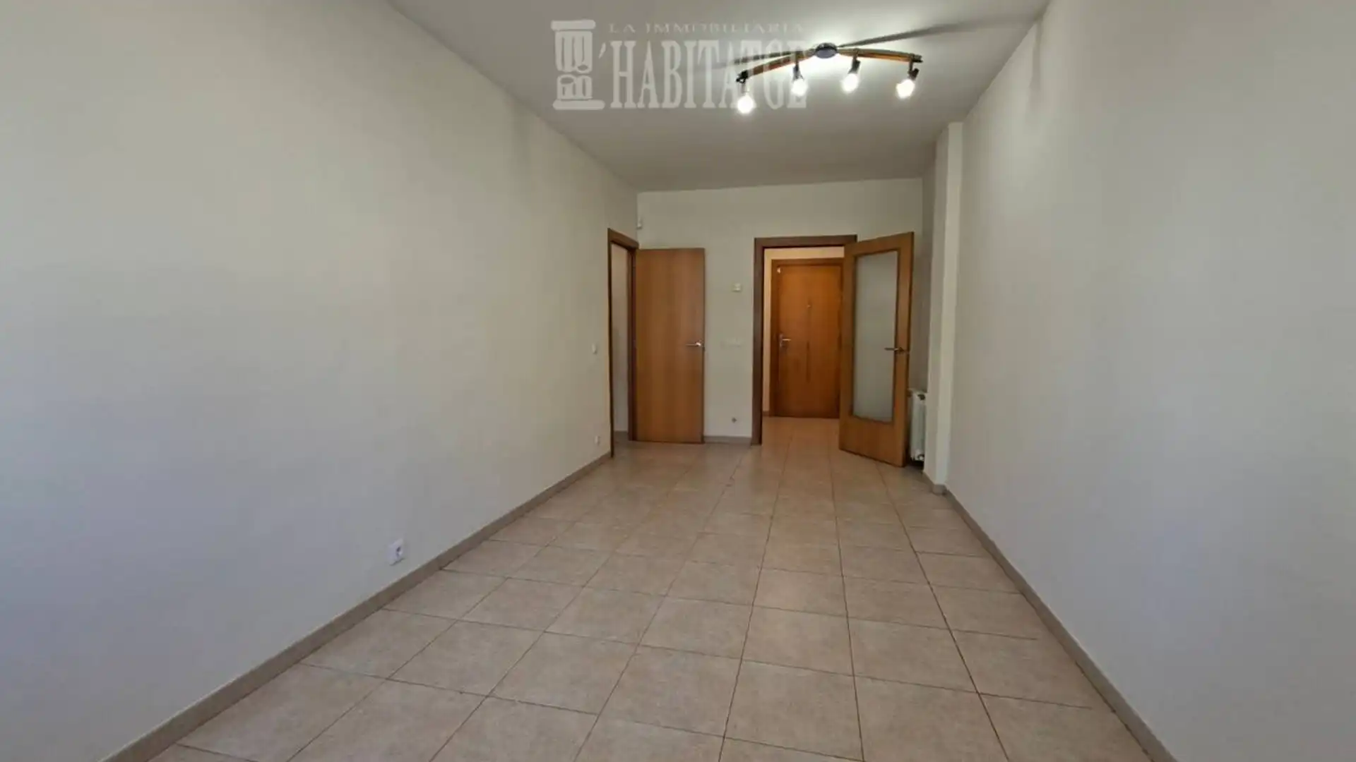 Piso en venta en Sant Hilari Sacalm con Calefacción, Trastero y Alarma