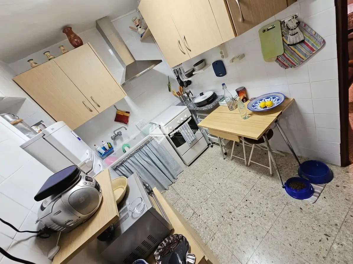 Cuina de Casa o xalet en venda en Cáceres amb Aire condicionat, Terrassa i Moblat