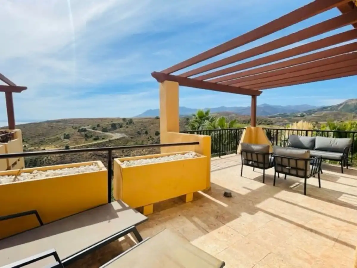Terrasse von Dachboden zum Verkauf in Benahavís mit Terrasse, Möbliert und Internet