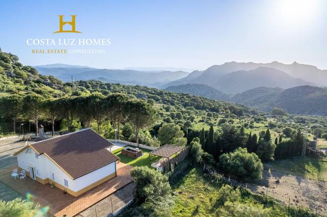 Casa-chalet en Venta en Benaocaz