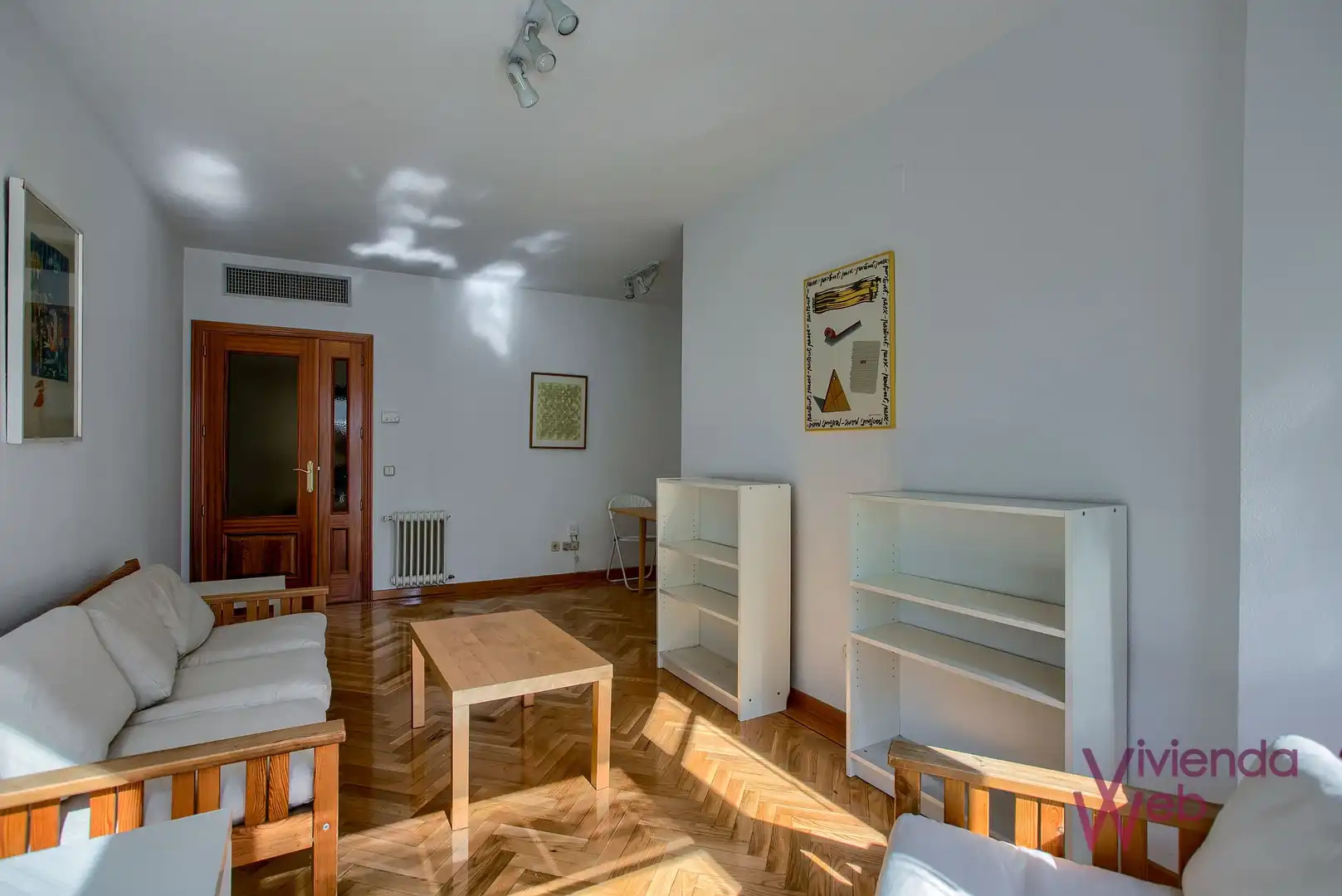 Wohnzimmer von Wohnung zur Miete in Madrid mit Klimaanlage, Heizung und Privatgarten