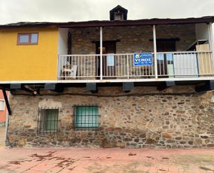 Vista exterior de Casa o xalet en venda en Ponferrada amb Calefacció i Terrassa