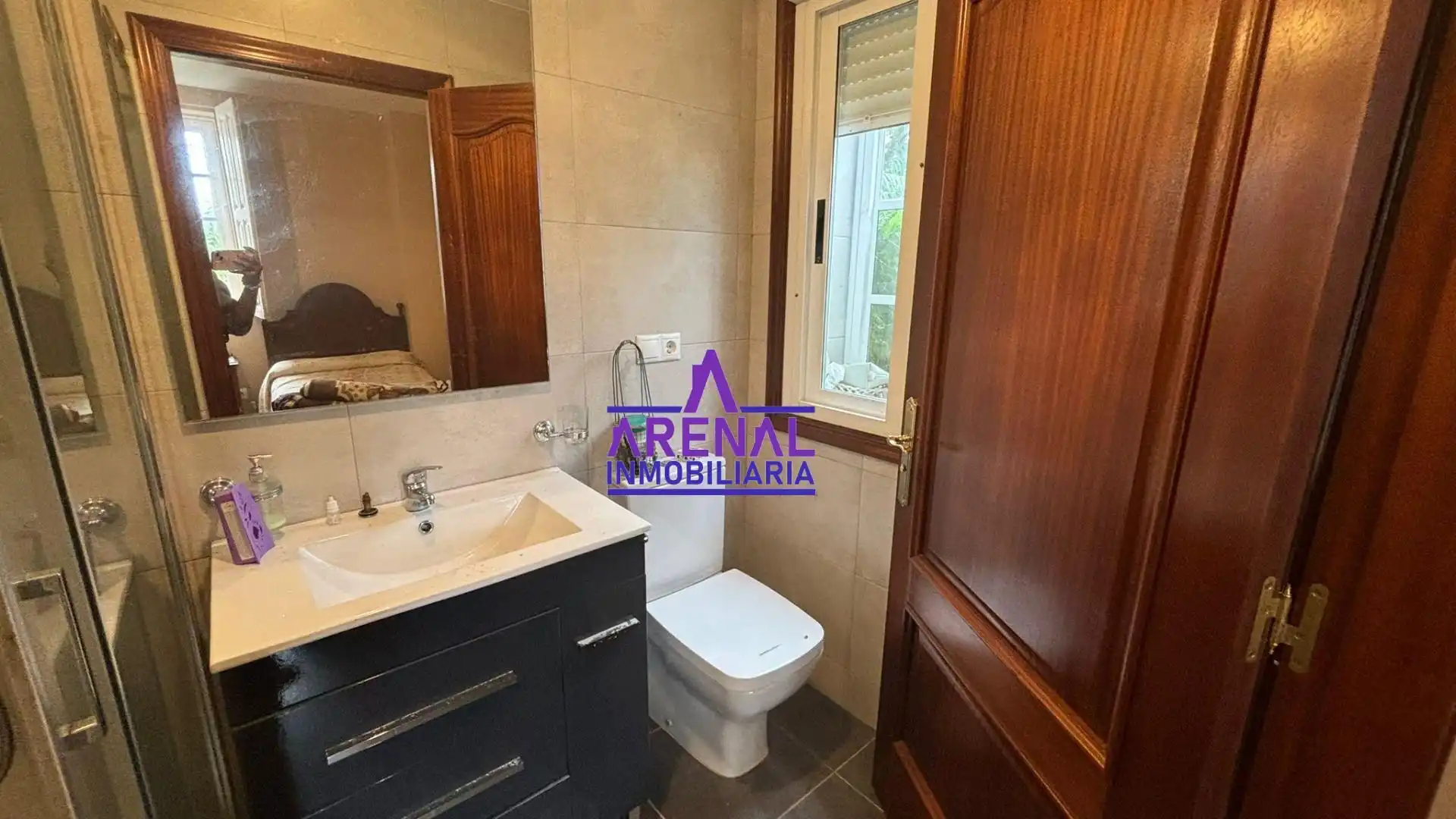 Bany de Casa o xalet en venda en Ribeira amb Jardí privat