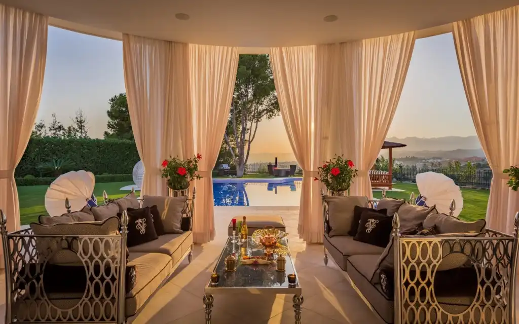 Chalet con piscina en venta en Milla de Oro, imagen 10