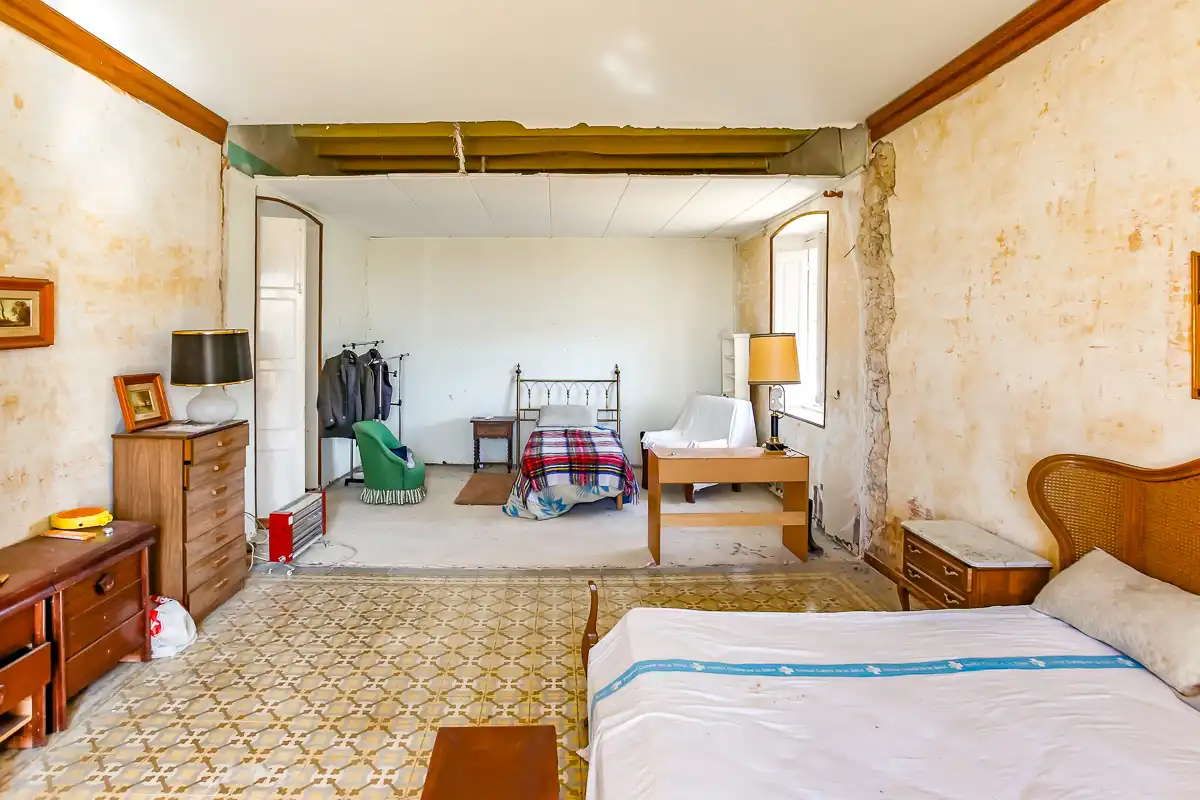 Schlafzimmer von Country house zum Verkauf in Subirats mit Privatgarten und Balkon