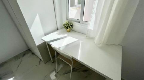 Foto 4 de Apartament per a compartir a El Torrejón - El Cerezo, Sevilla