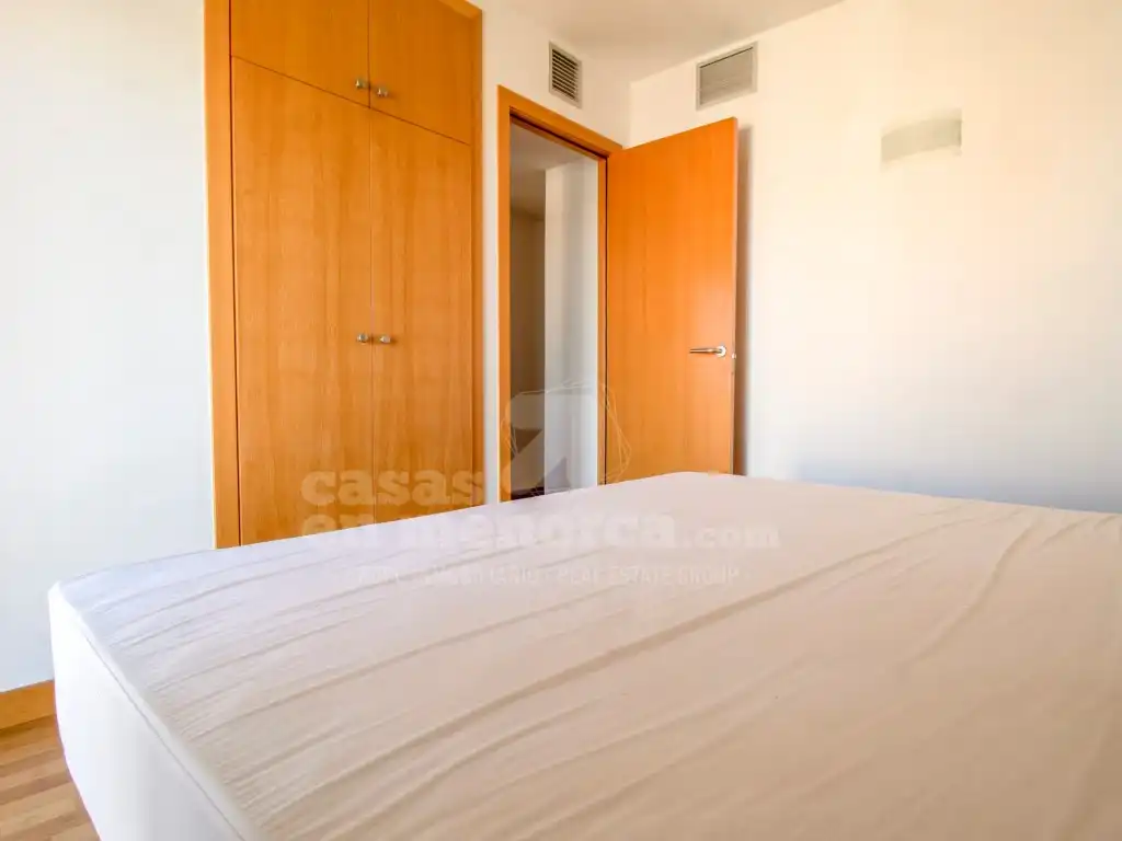Dormitori de Àtic en venda en Maó - Mahón amb Terrassa, Piscina i Piscina comunitària