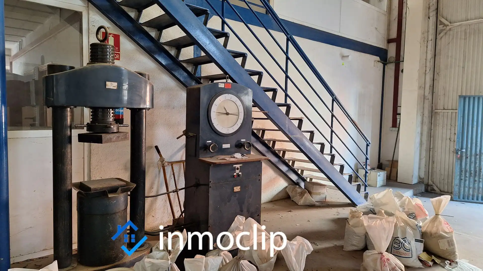 Industrial building for sale in CALLE CALZADA DE CASTELLANOS, imagen 9