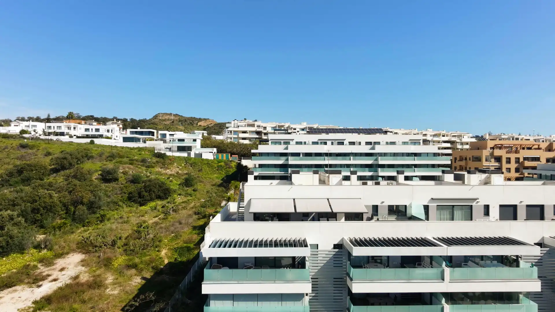 Vista exterior de Ático en venta en Mijas con Aire acondicionado, Terraza y Piscina