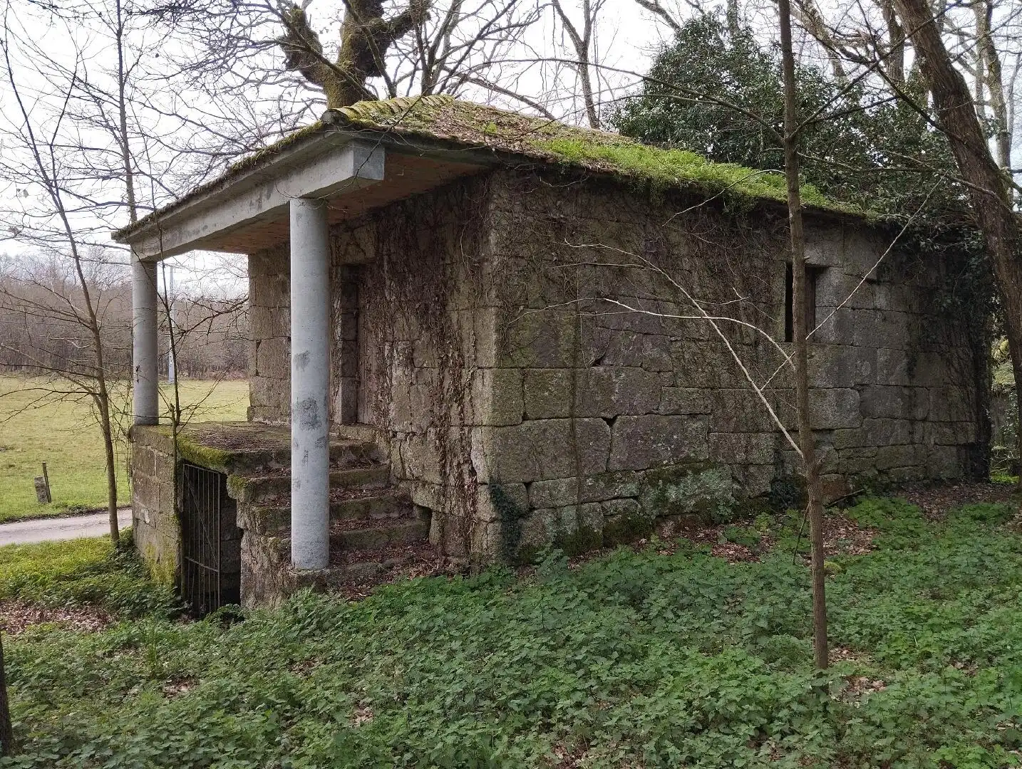 Haus zum Verkauf in Nogueira de Ramuín