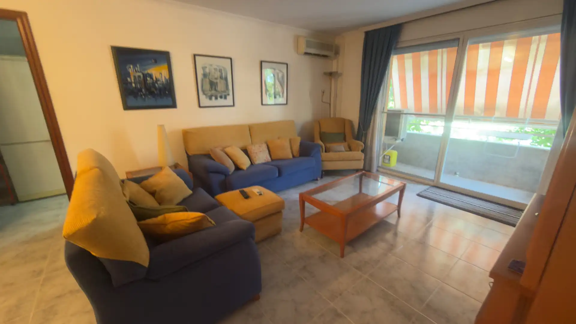 Sala d'estar de Pis de lloguer en Vilanova i la Geltrú amb Aire condicionat, Calefacció i Jardí privat