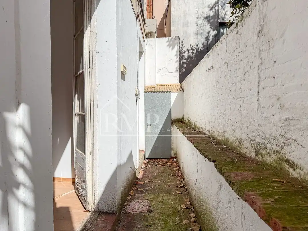 Vista exterior de Piso en venta en Barcelona