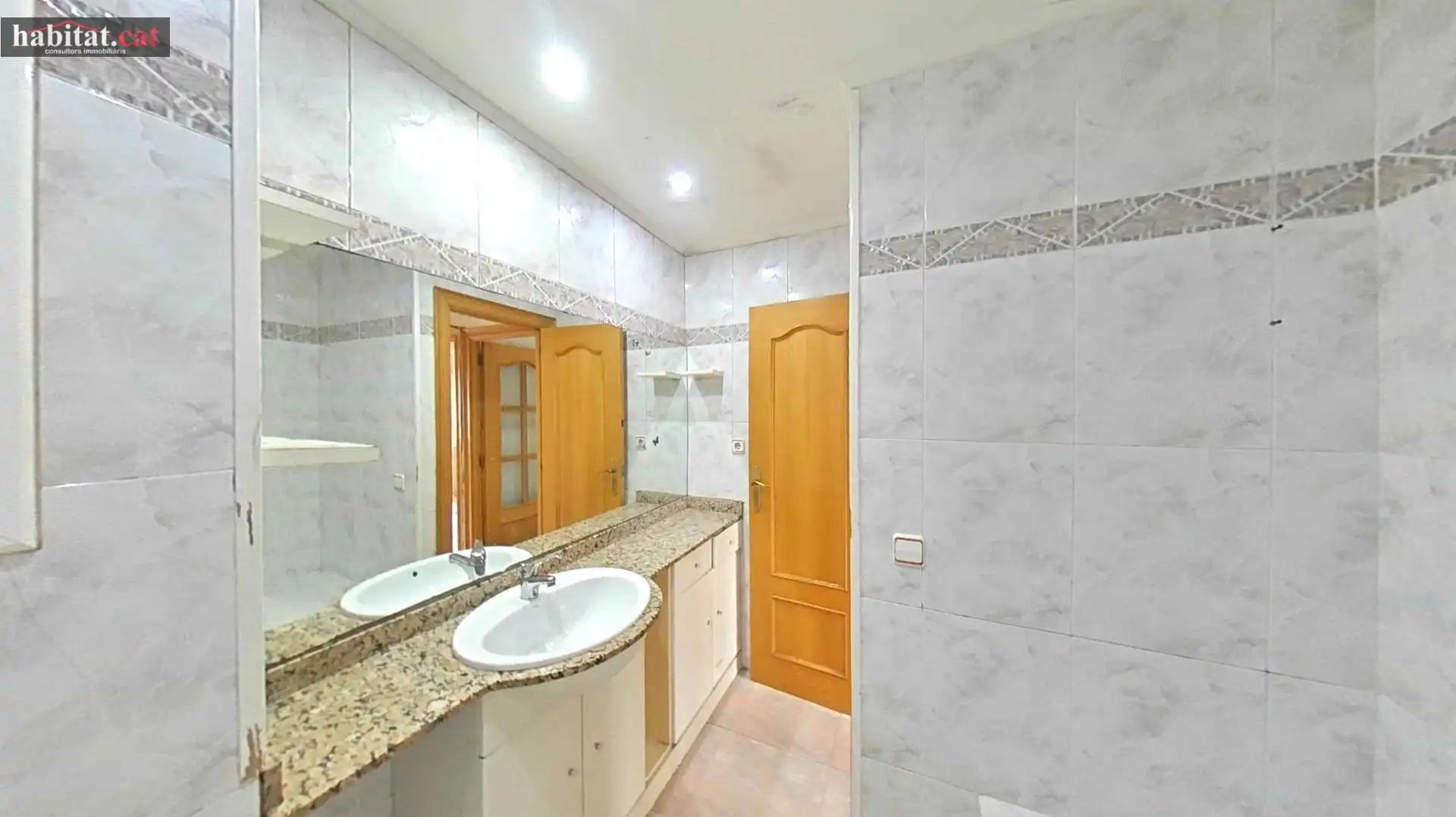 Piso en venta en Ametllers - Poble-Sec